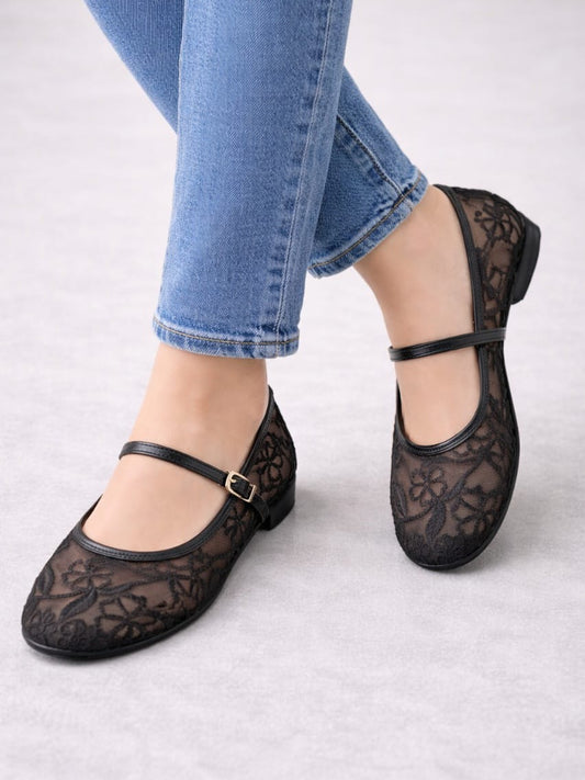 Black - Embroidered Pumps
